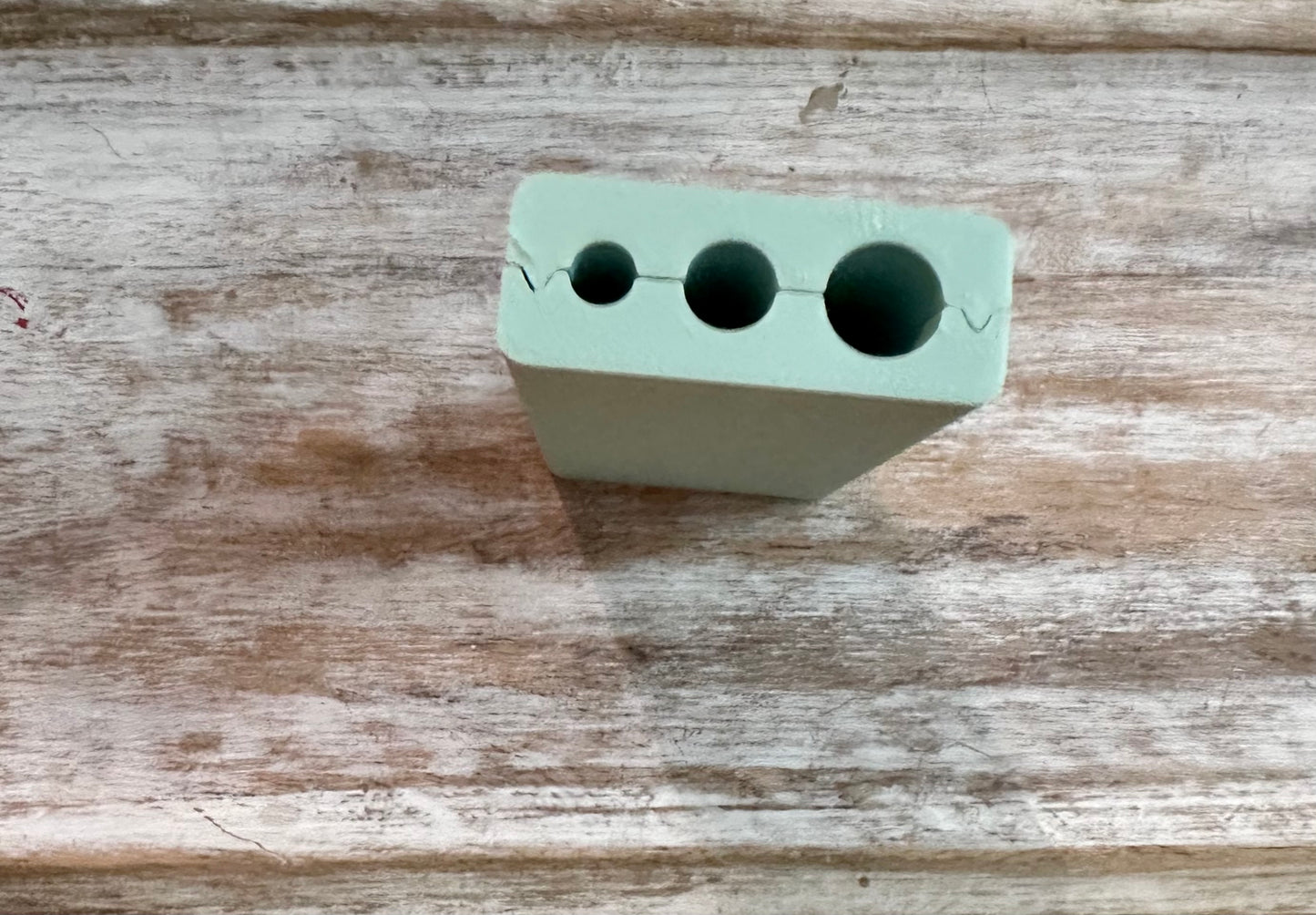 Circle clay bead maker