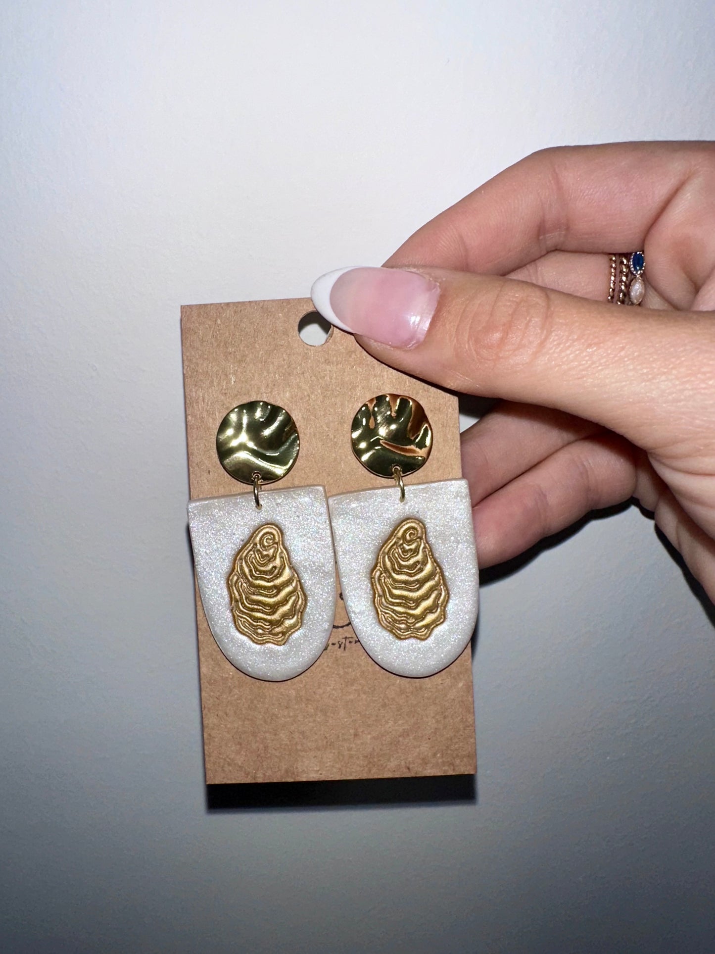 Oyster dangle clay earrings