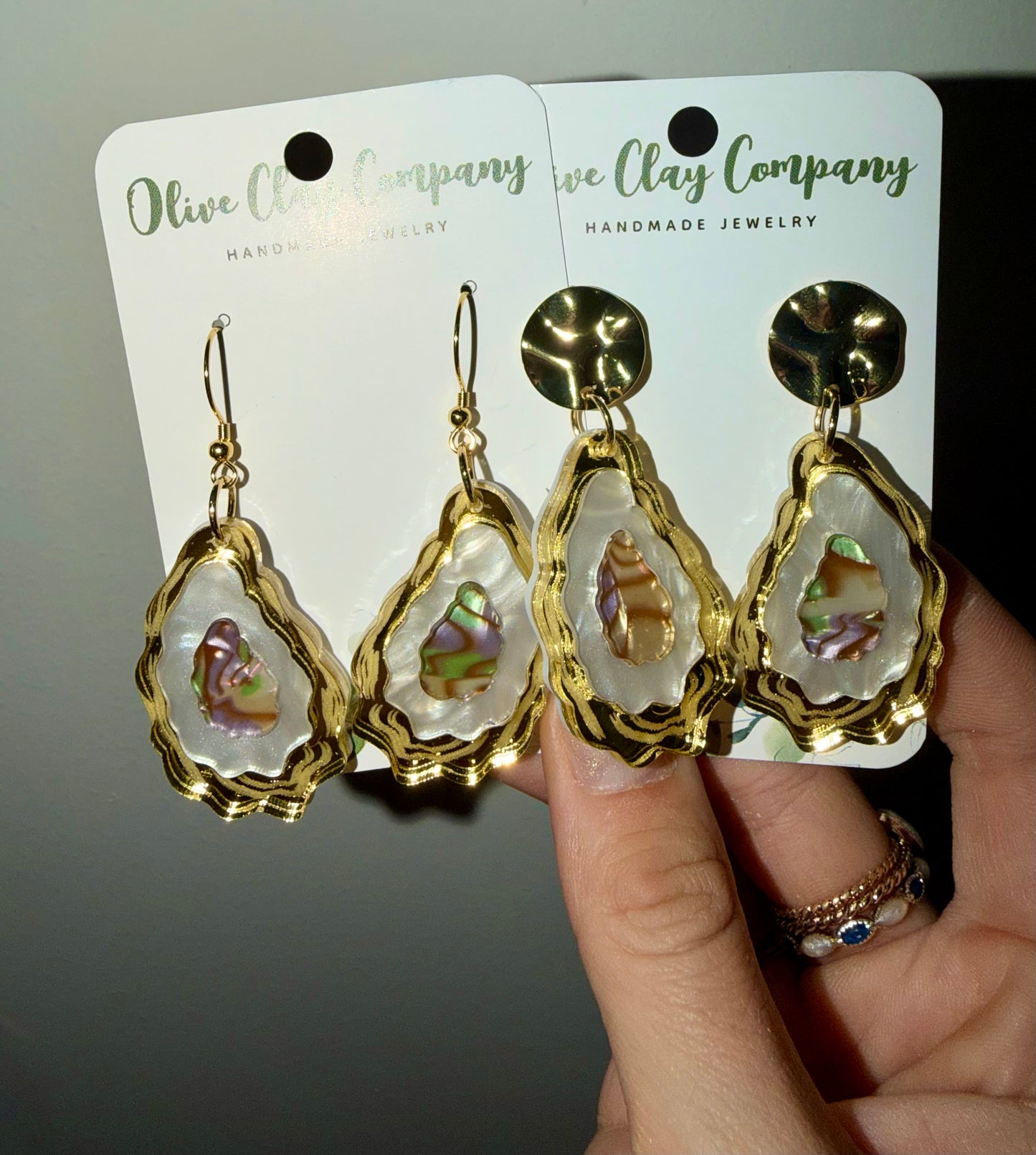 Acrylic Oyster hoops