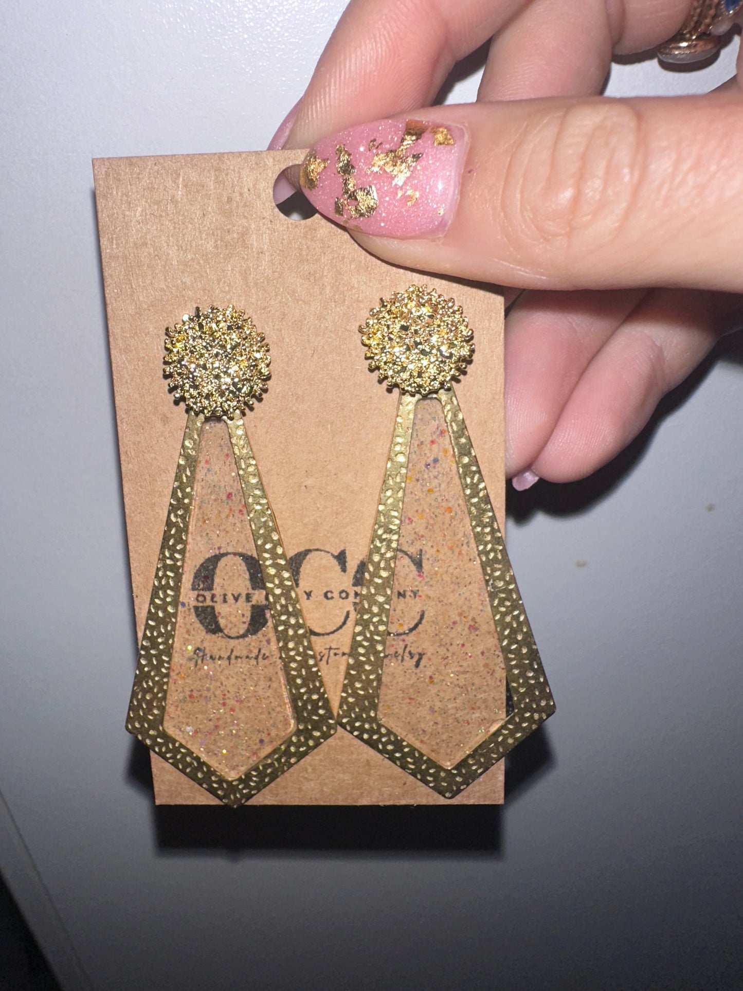 Large resin hoops- gold