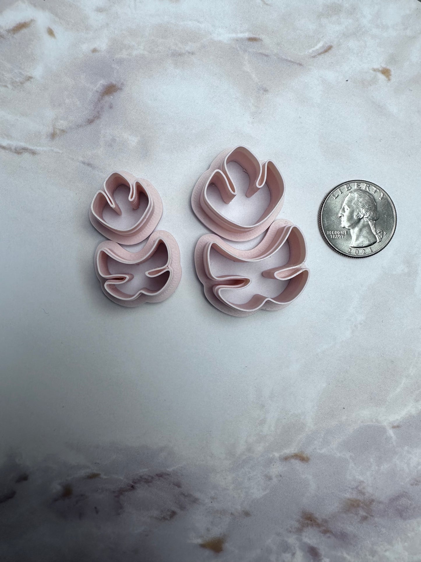 Leaf two piece cutter