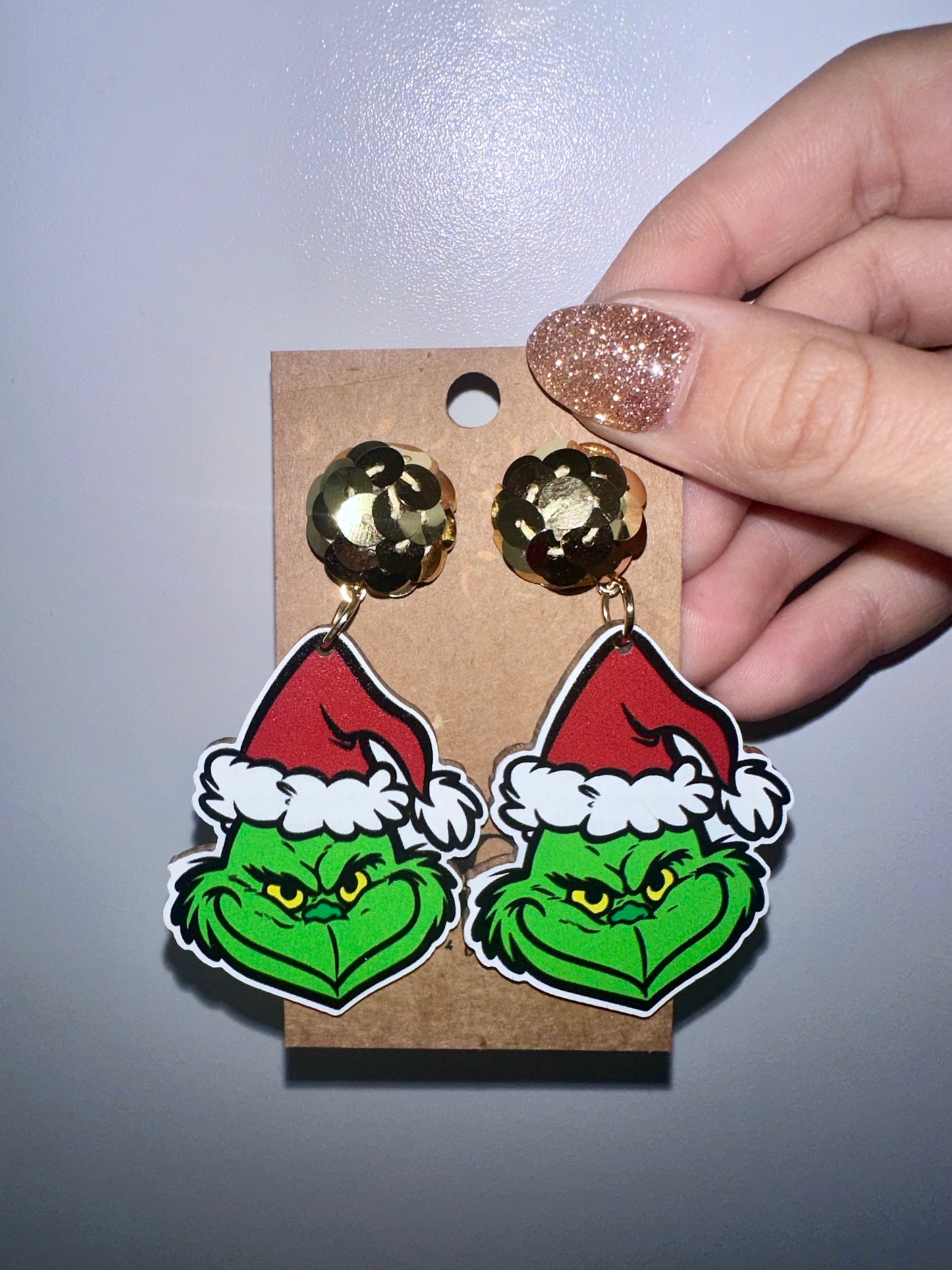 Grnch wood earrings