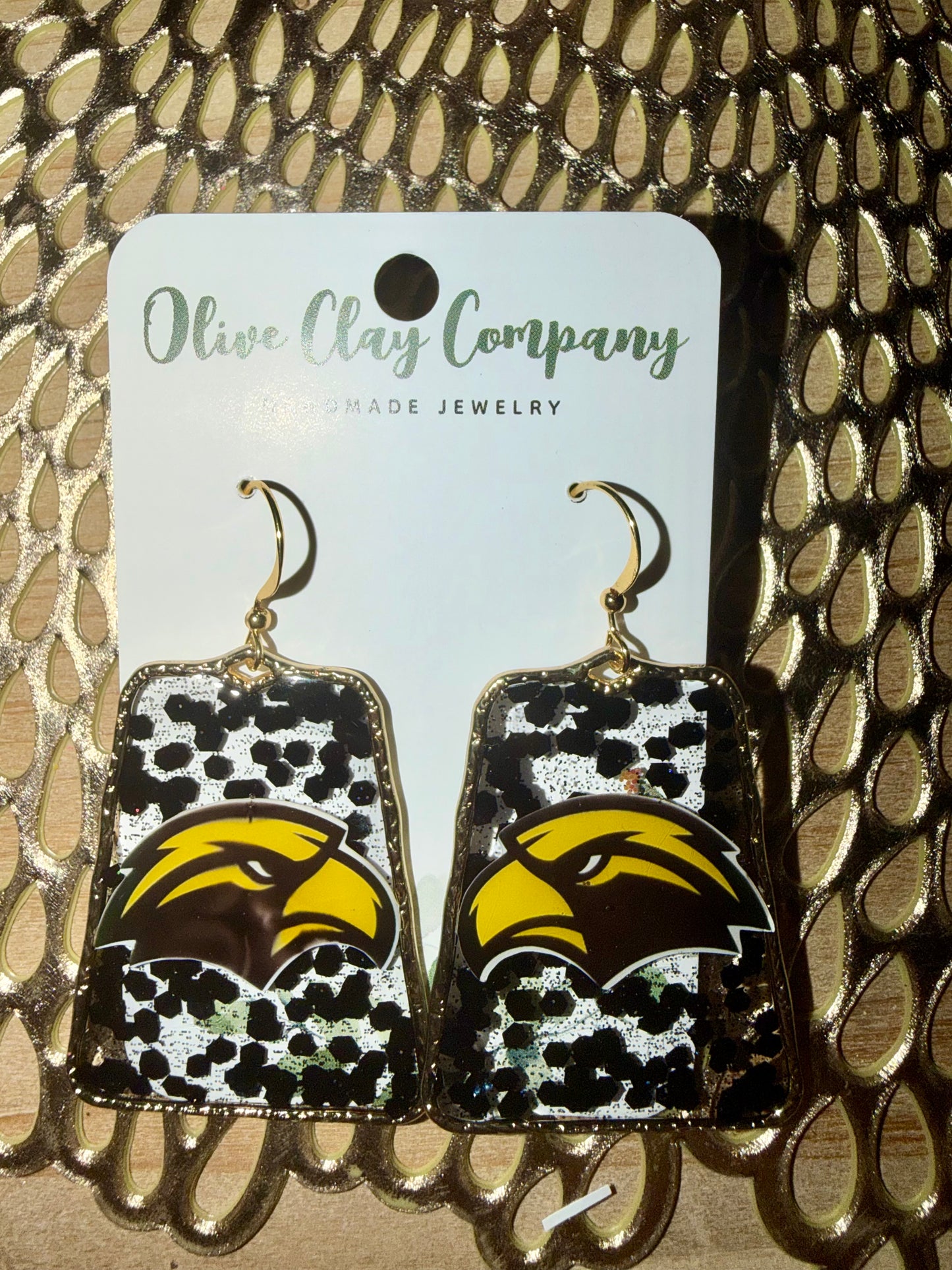 Large USM eagles hoops