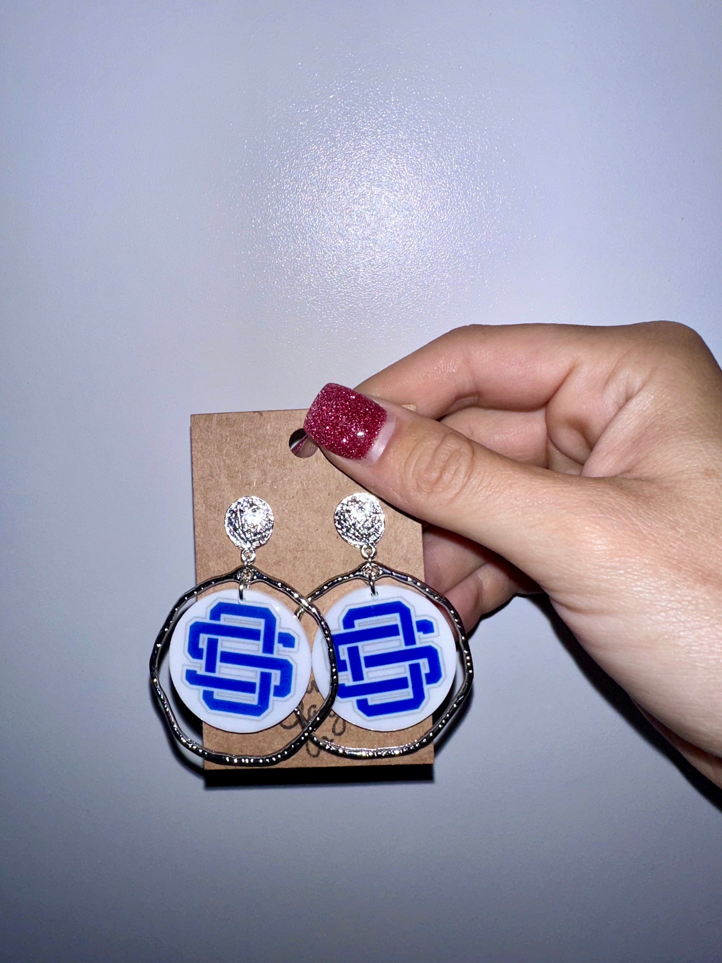 Os hoop earrings