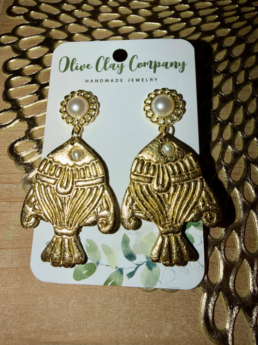 Gold leaf fish earrings
