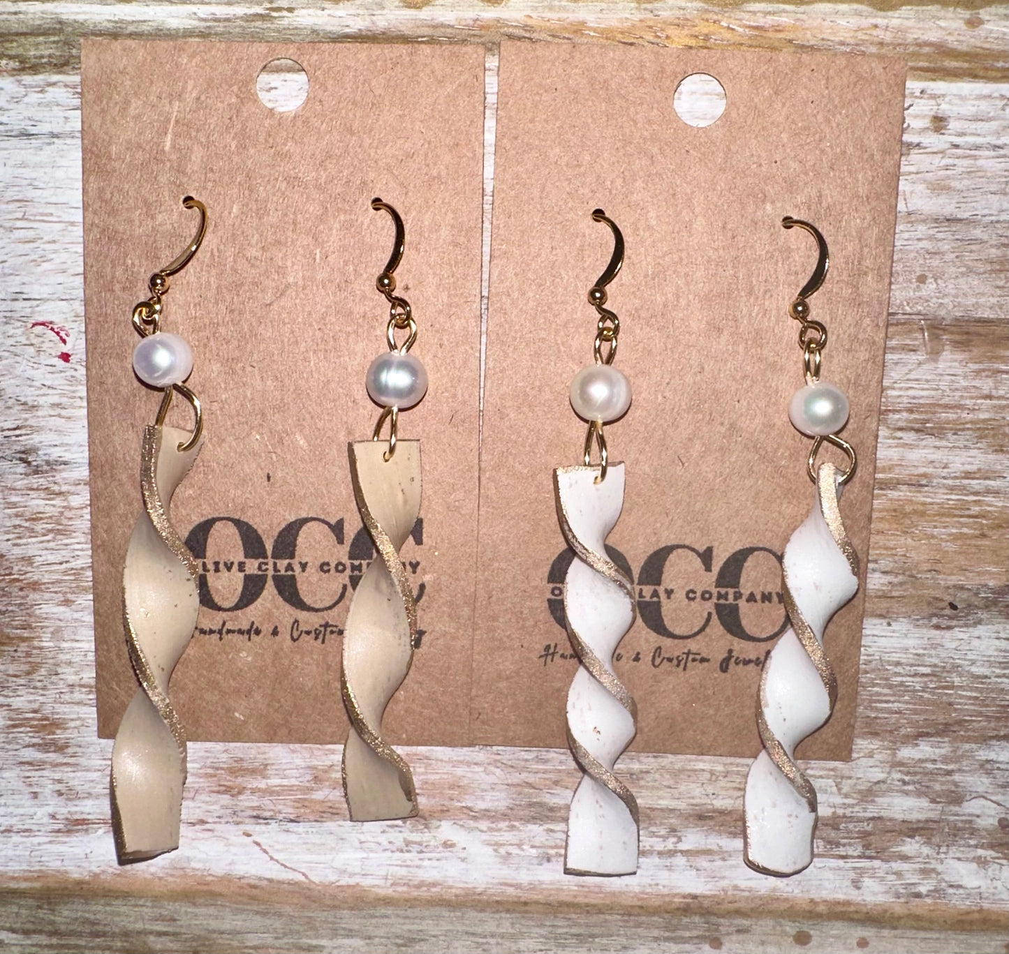 Twisted bar clay pearl earrings