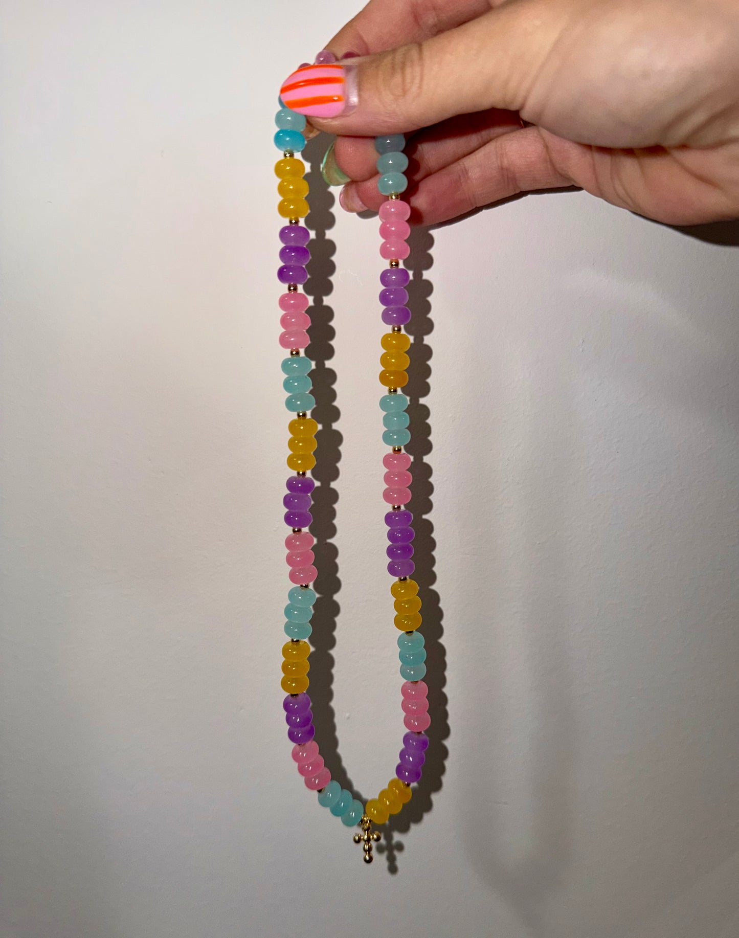 Rondelle cross bead necklace- stretchy with no clasp 18inches