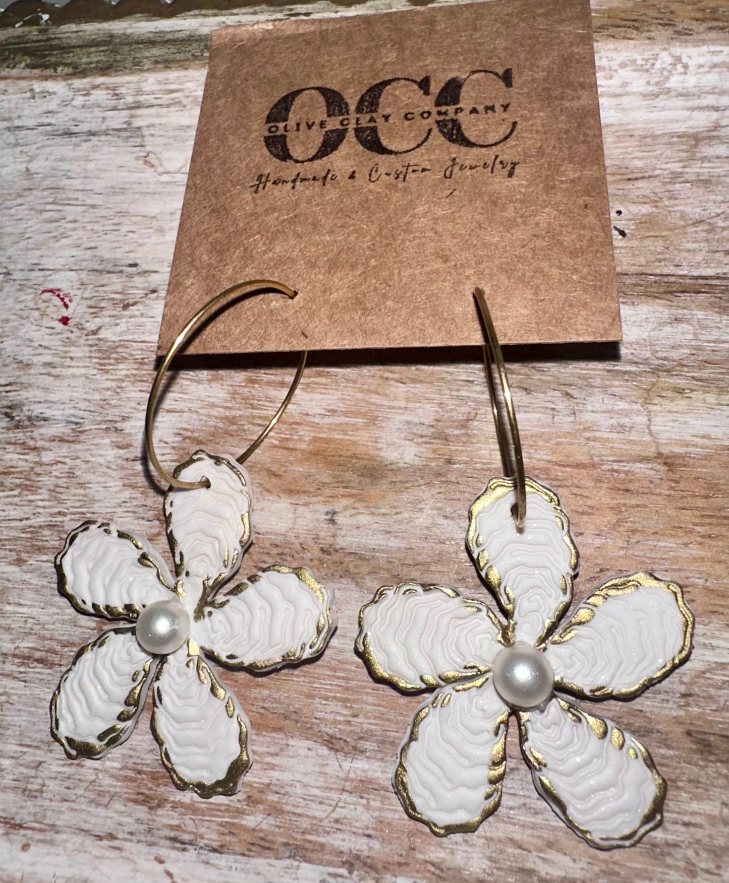 Oyster flower hoops