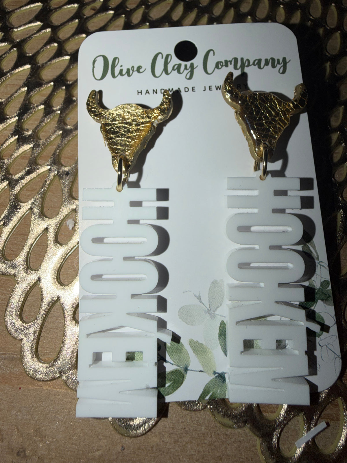 Hook Em earrings