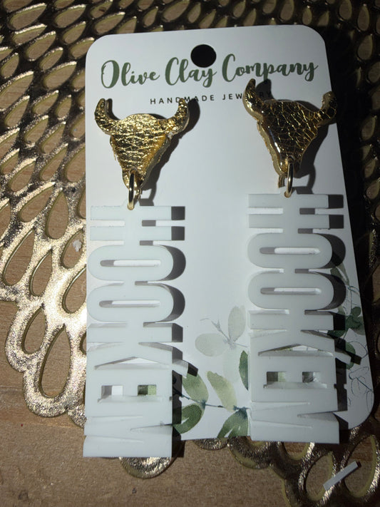 Hook Em earrings