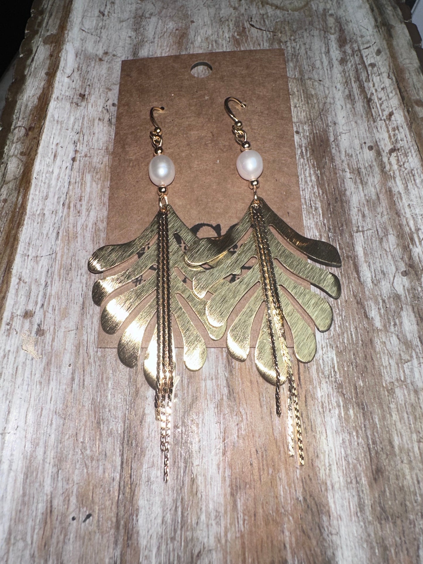 Pearl leaf fringe earrings