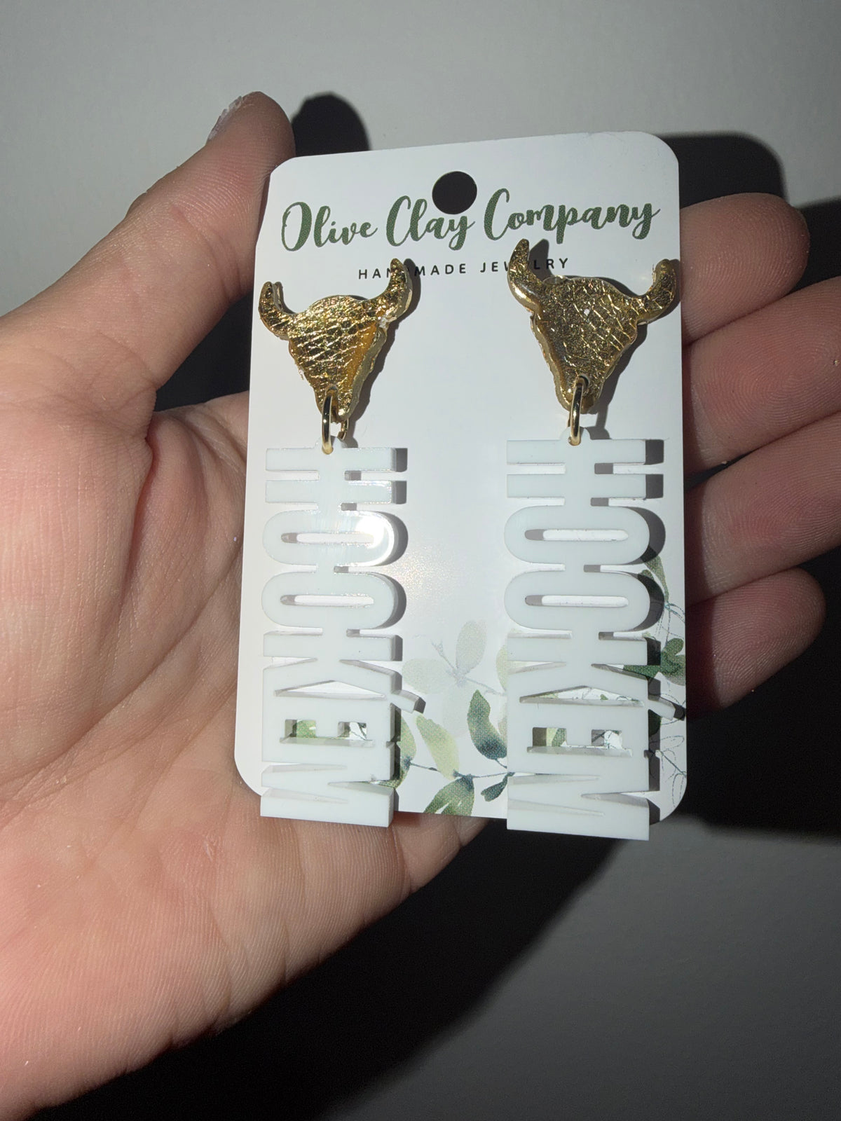 Hook Em earrings