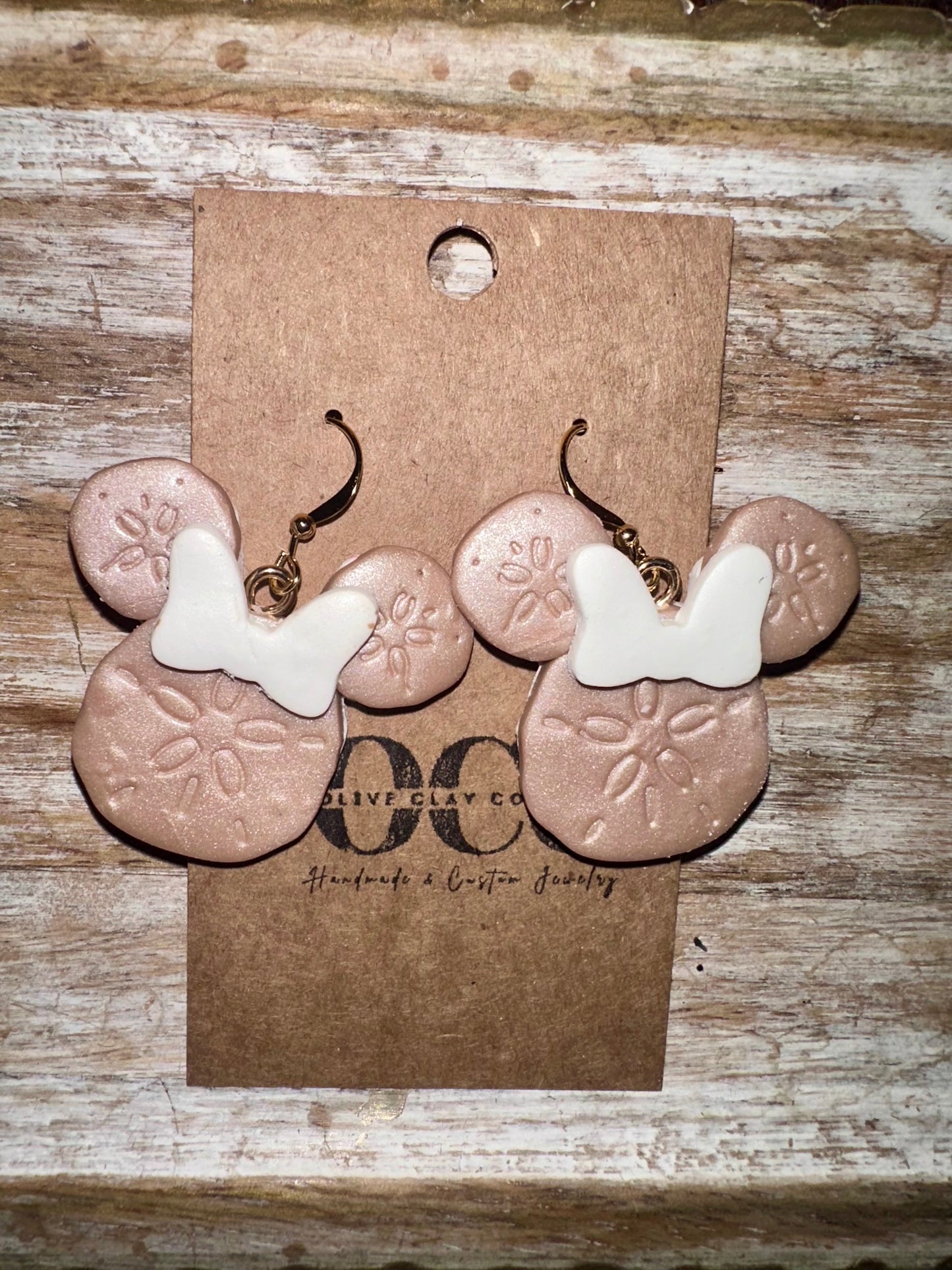 Mouse sand dollar earrings