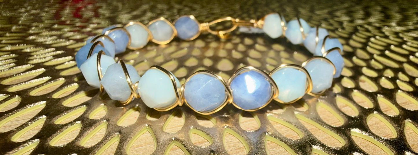 Blue stone wire bracelet