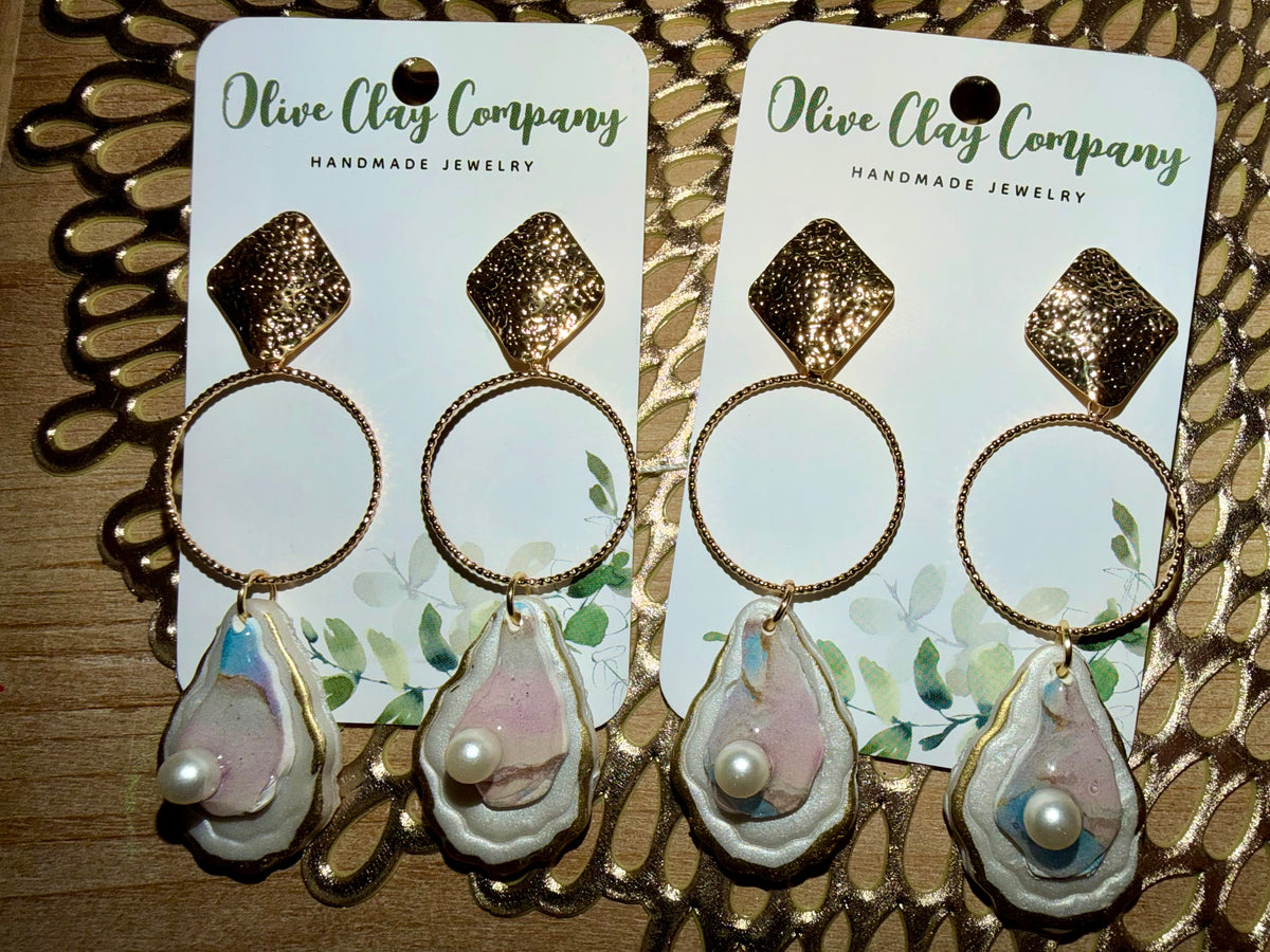 Oyster hoops with pearl