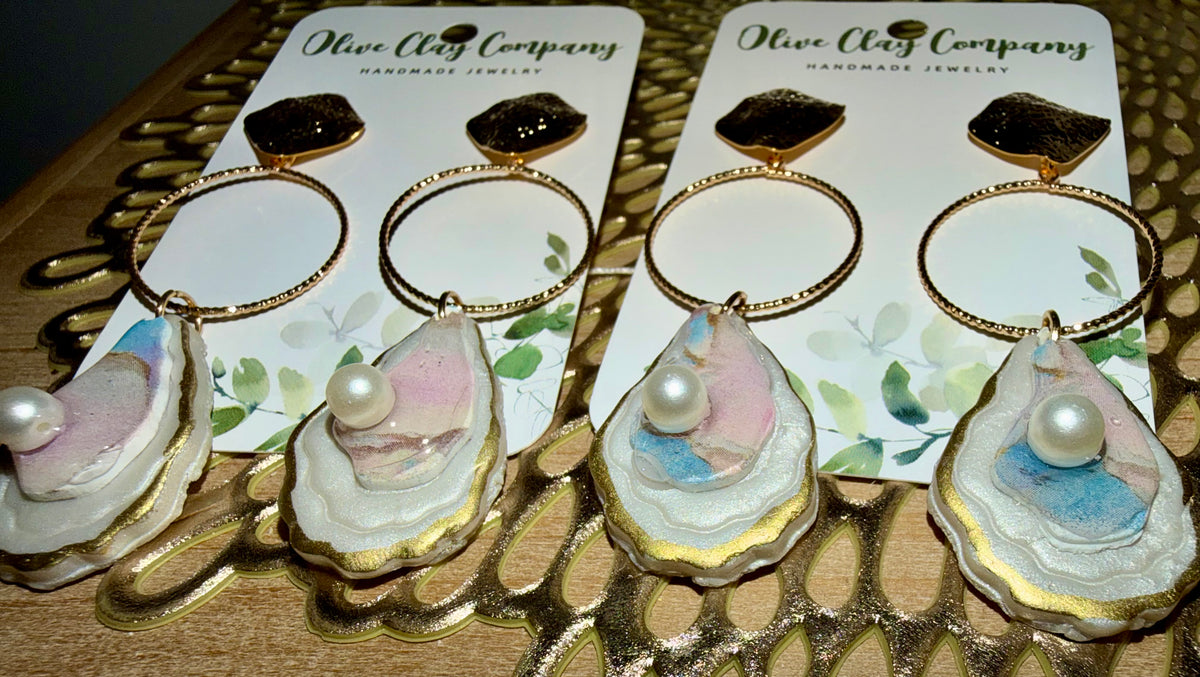 Oyster hoops with pearl
