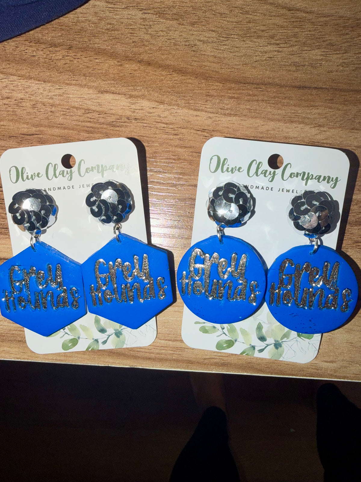 Hounds clay Earrings