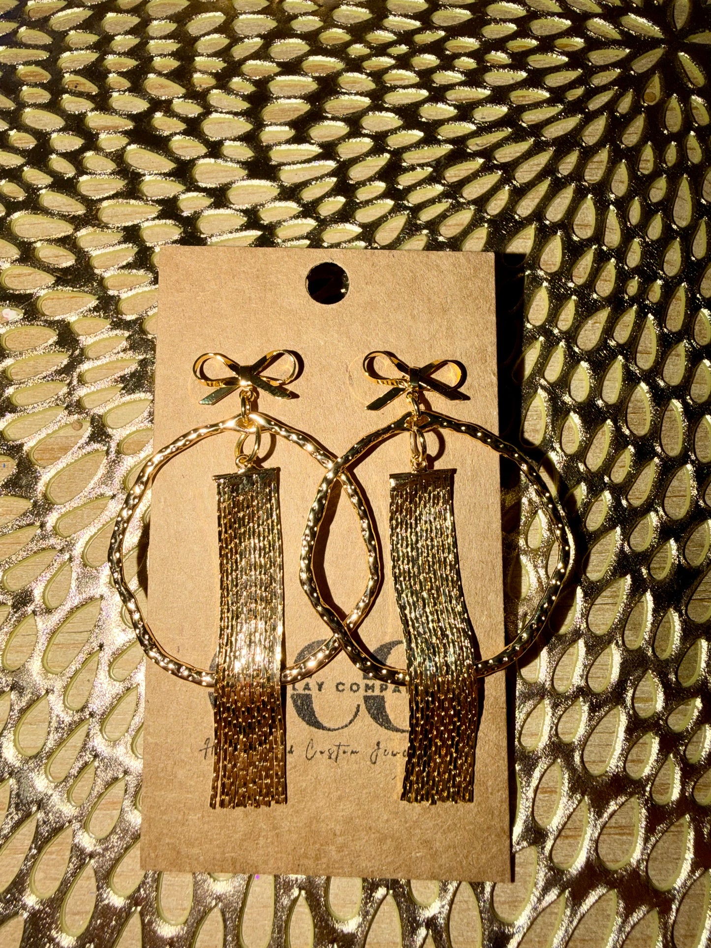 Bow hoops