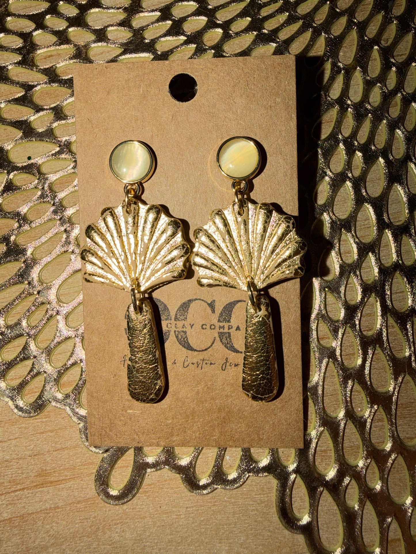 Gold leaf shell earrings