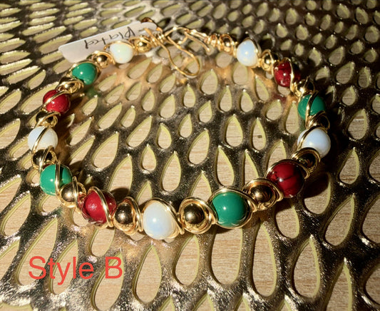 Christmas beaded wire bracelet