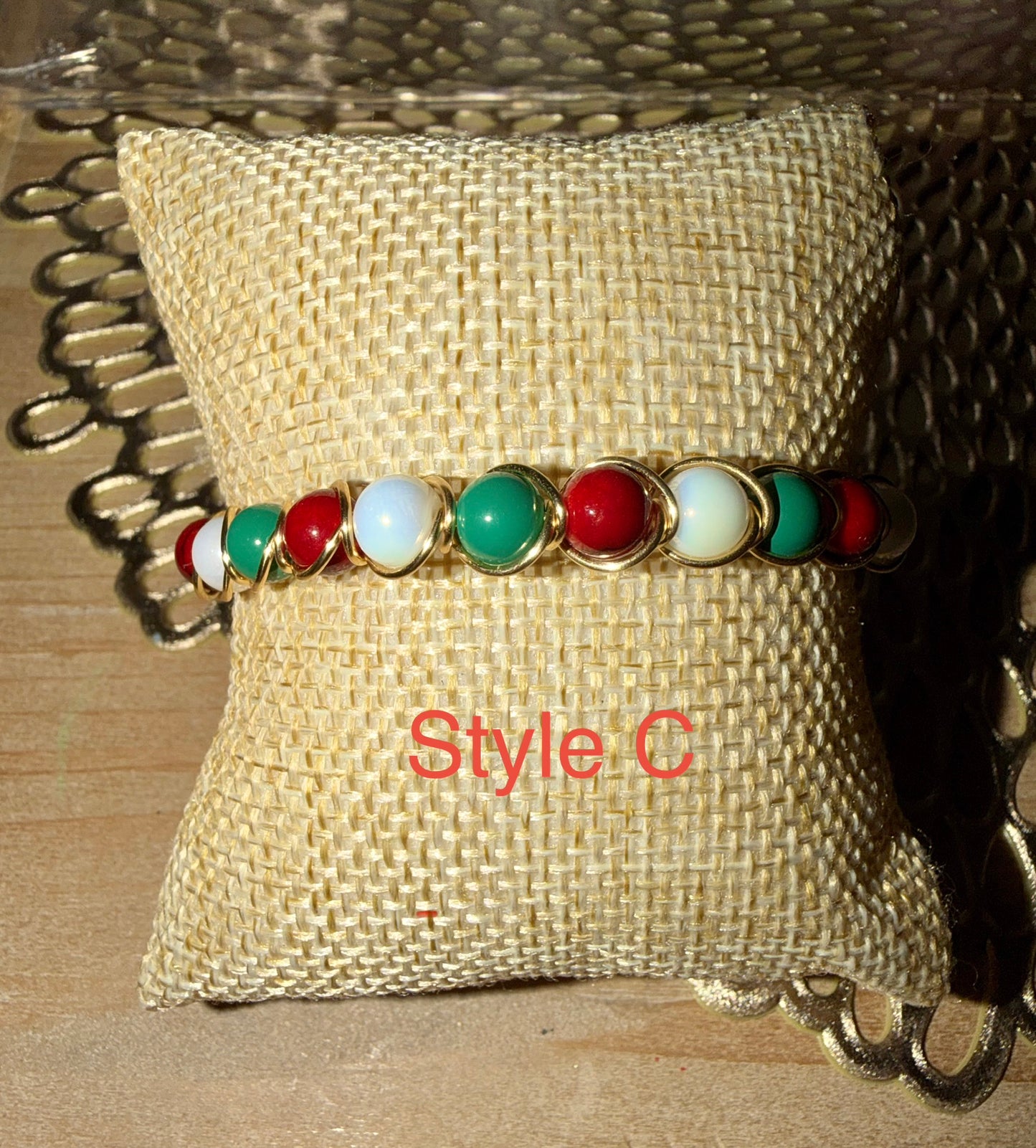 Christmas beaded wire bracelet