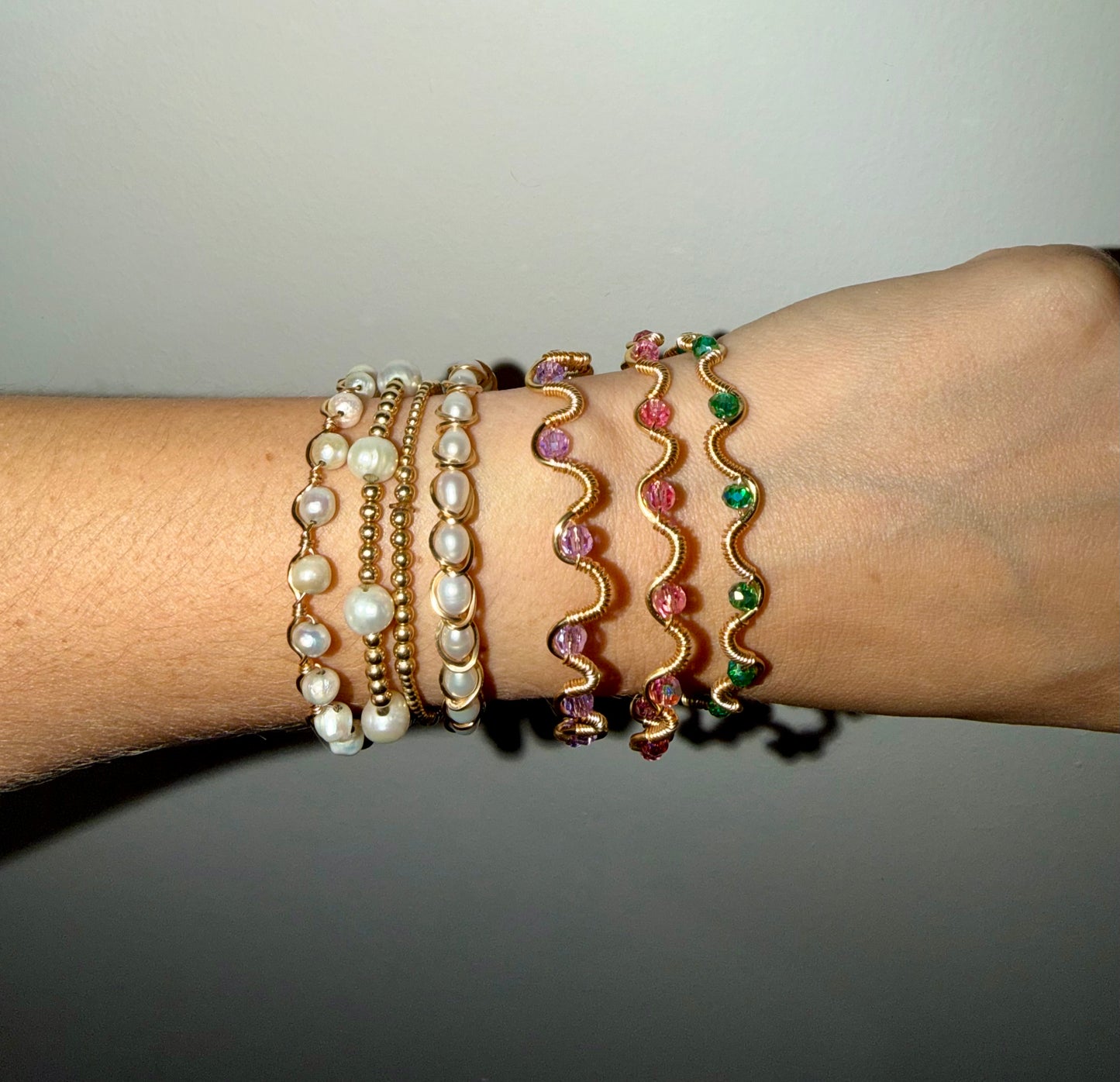 crystal wavy wire bracelet