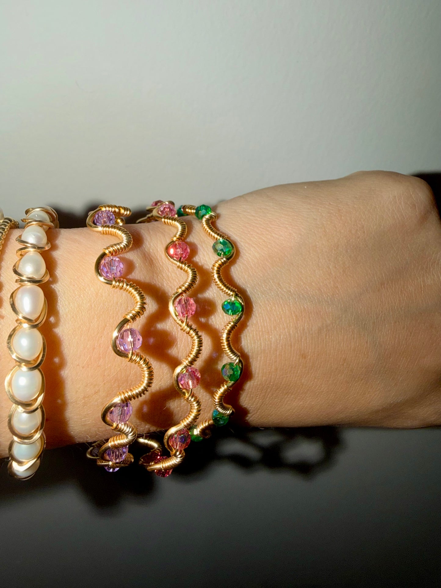 crystal wavy wire bracelet