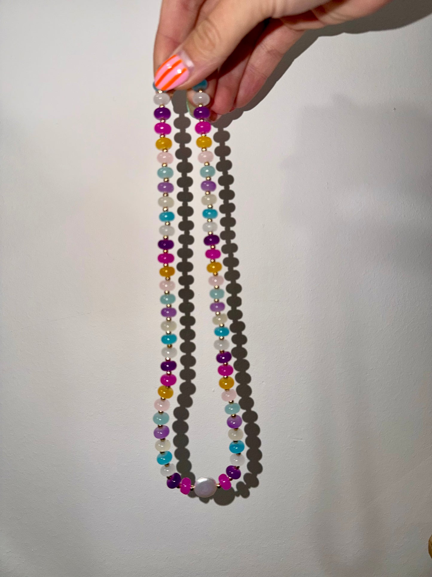 Rondelle pearl bead necklace- stretchy with no clasp 18inches