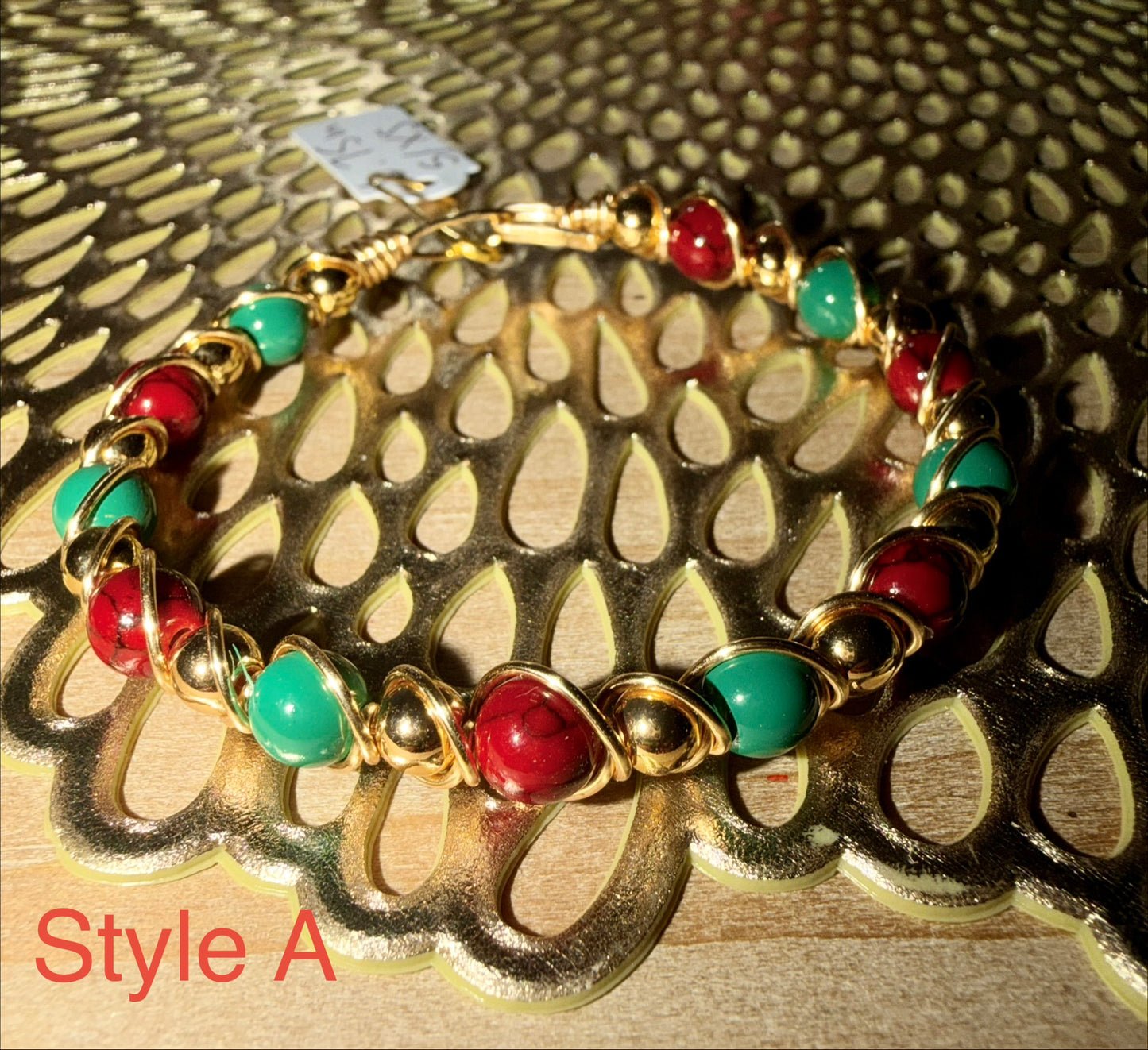 Christmas beaded wire bracelet