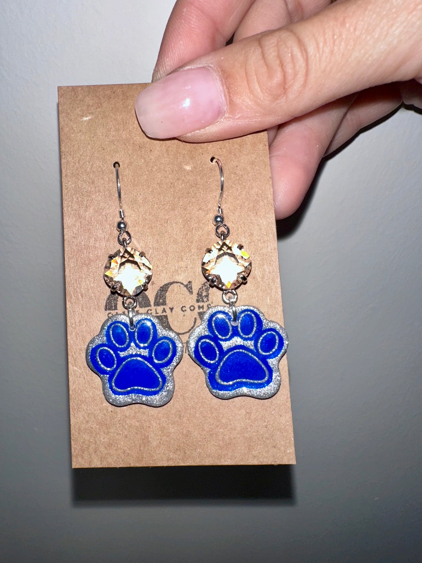 Os paw clay Earrings
