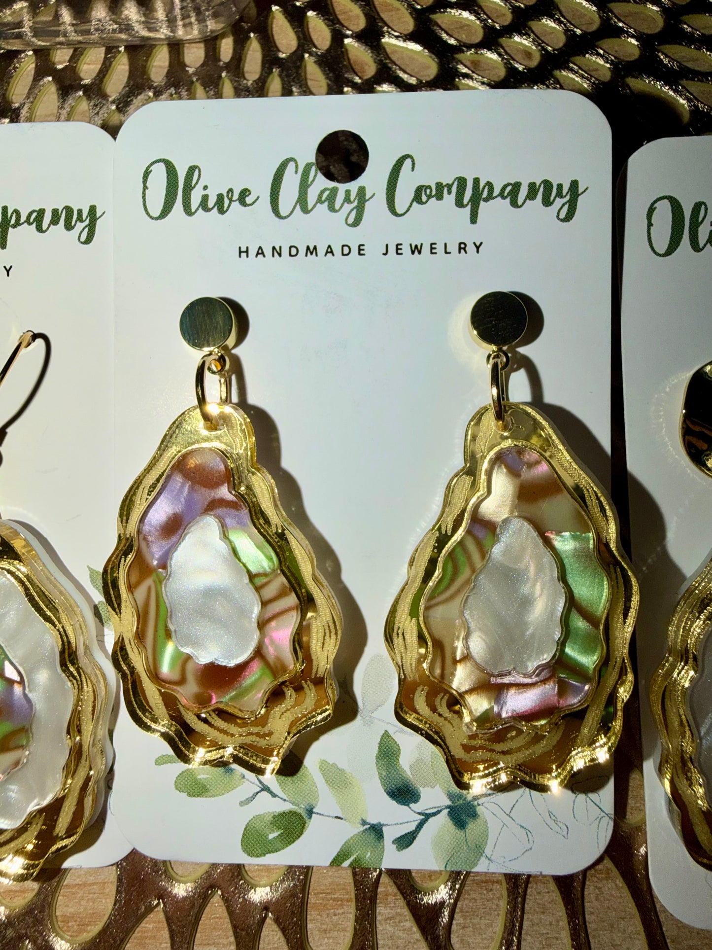 Acrylic Oyster hoops