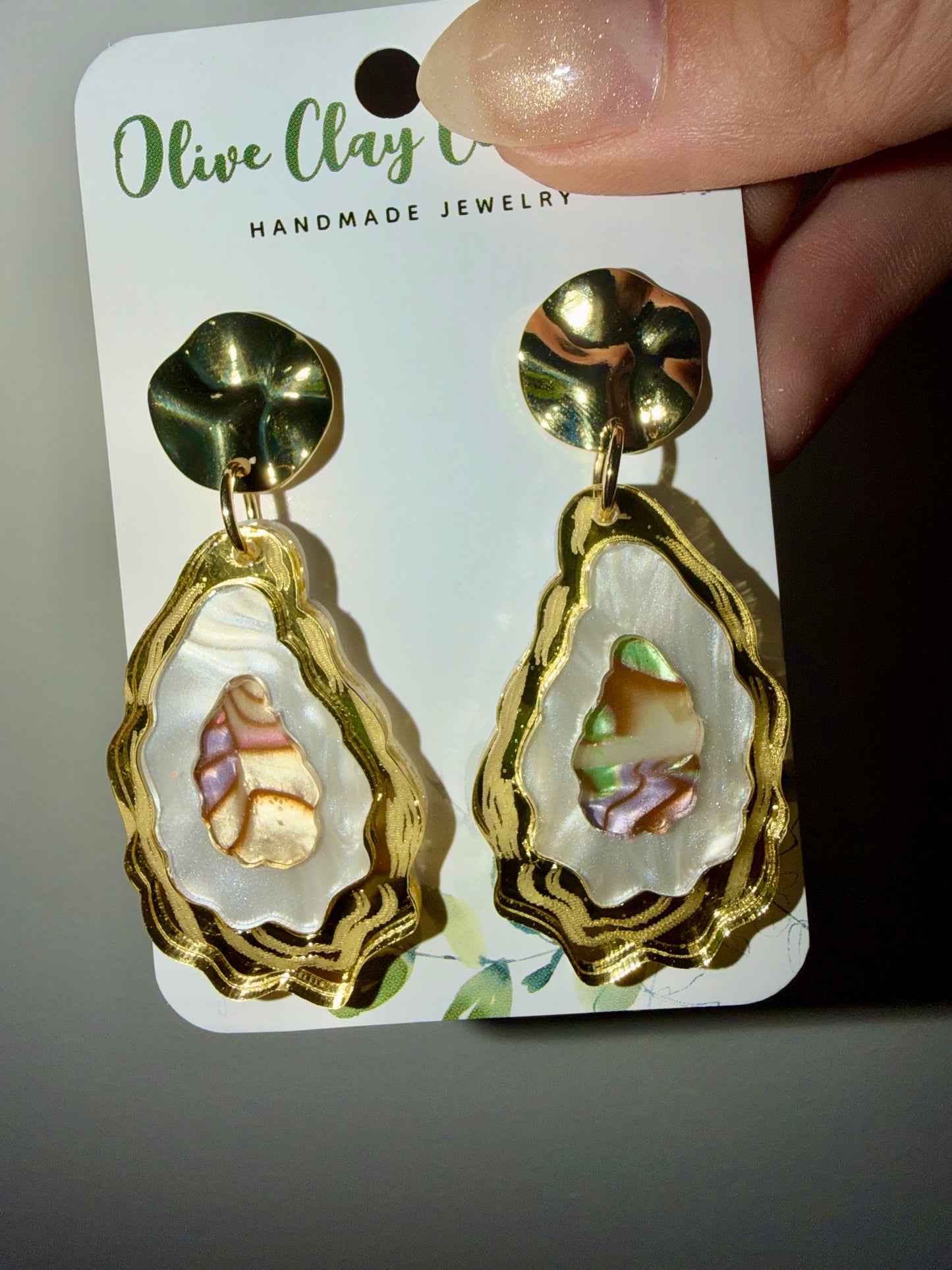 Acrylic Oyster hoops