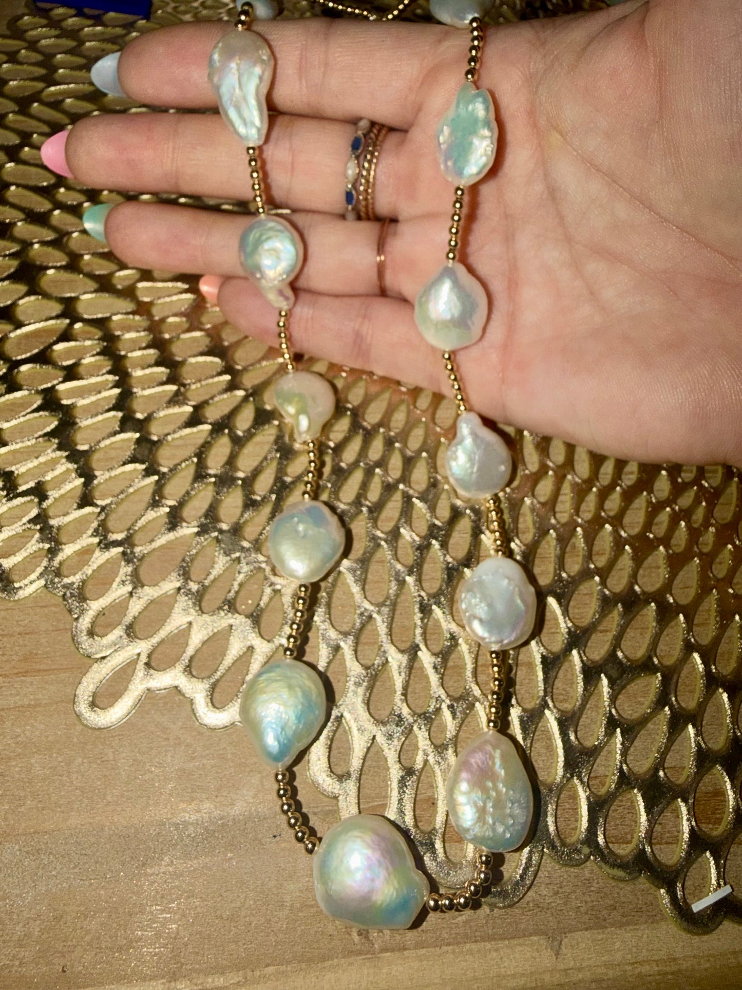 18 inch 14k gold filled stretchy necklace- no clasp