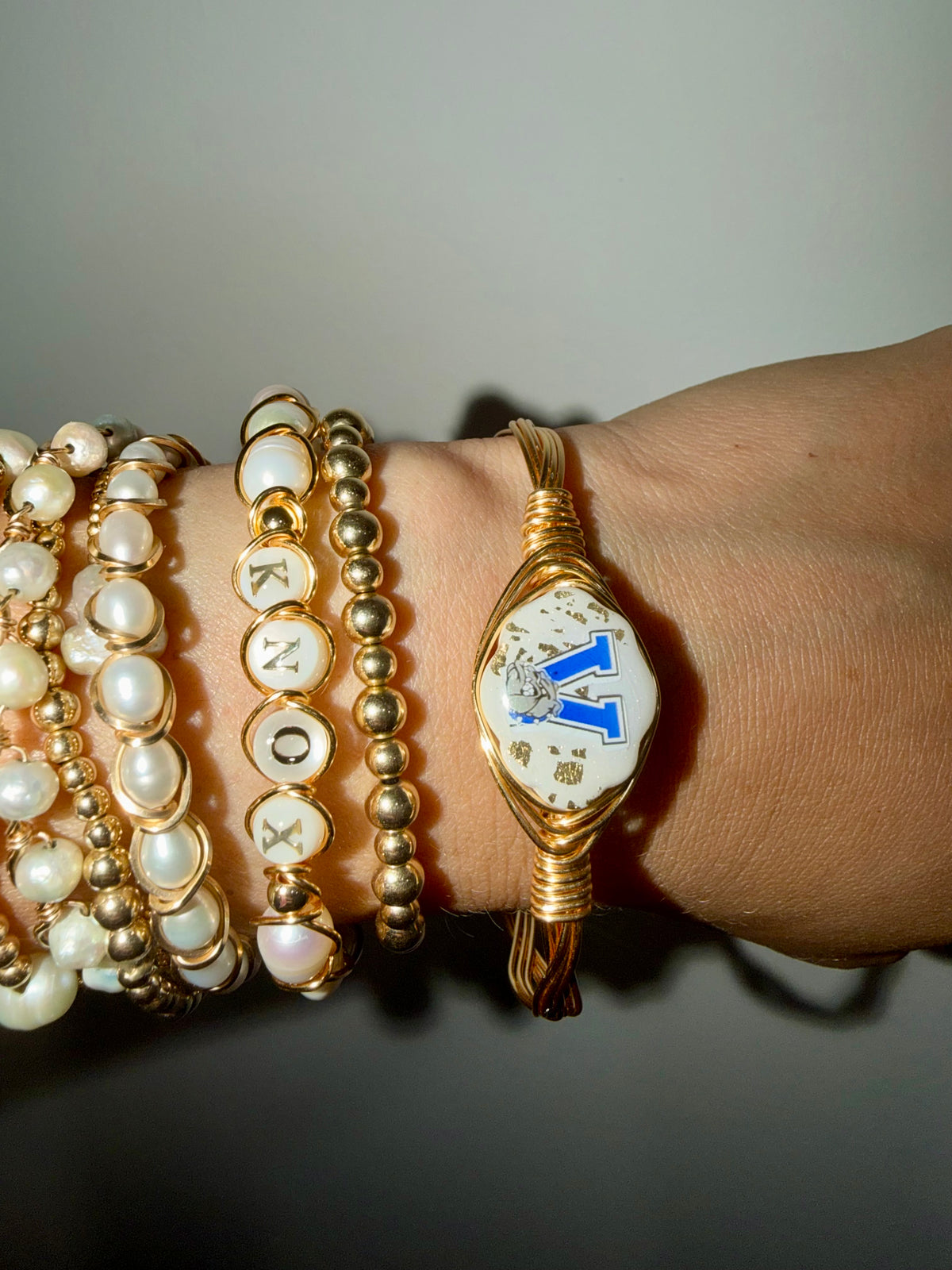 Vancleave bulldog wire bracelet
