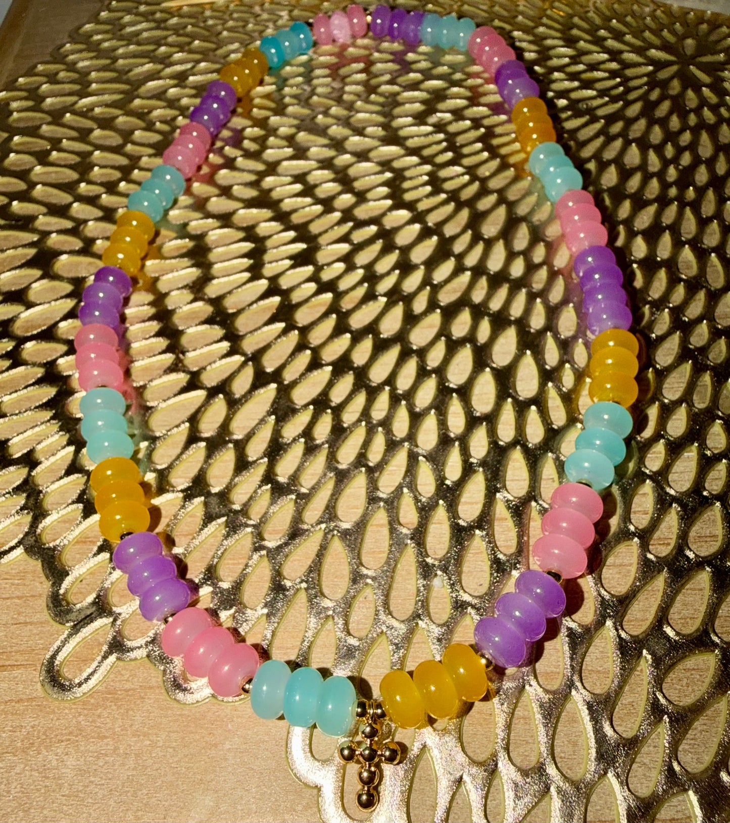 Rondelle cross bead necklace- stretchy with no clasp 18inches