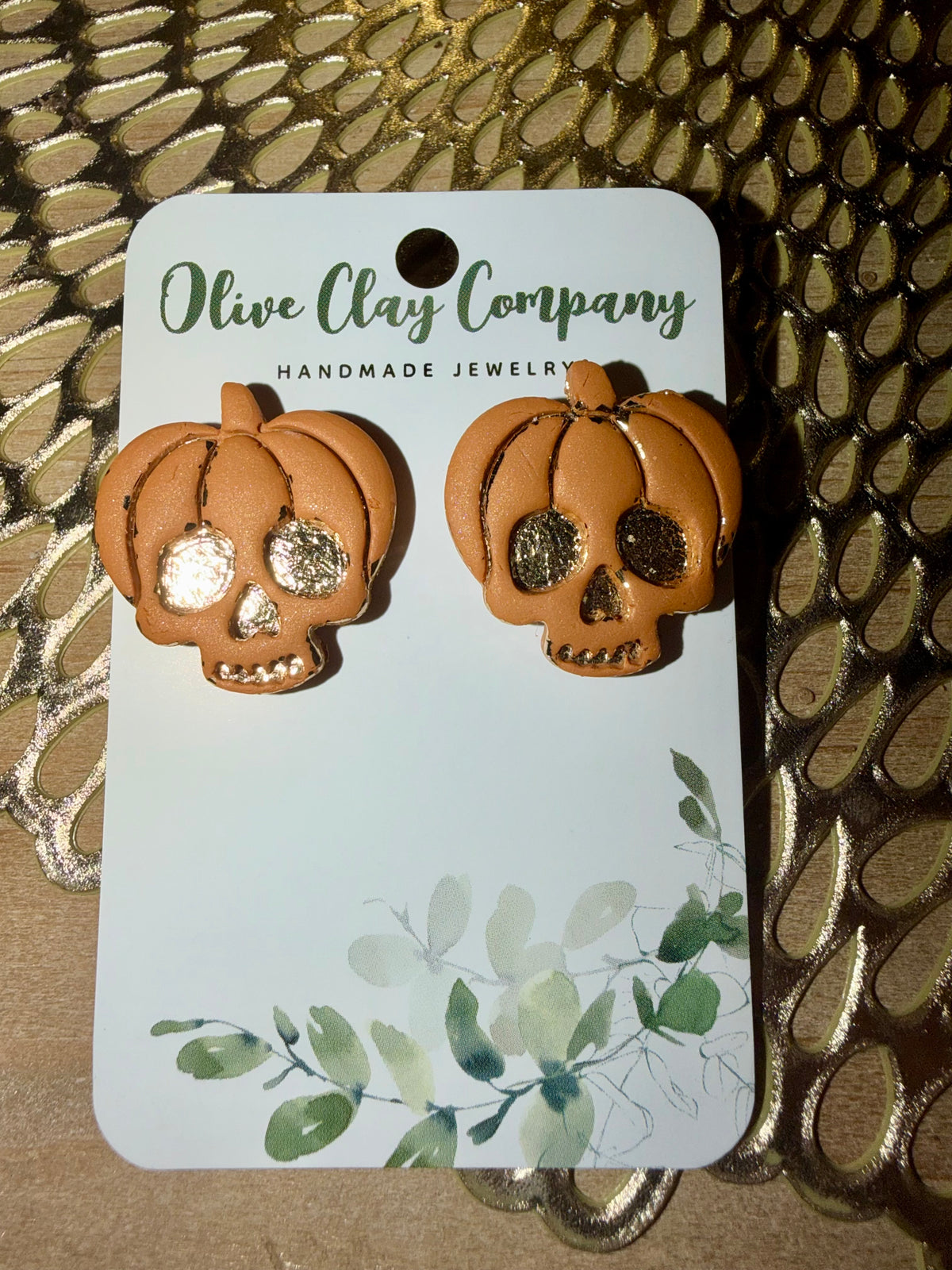 Large skull pumpkin studs