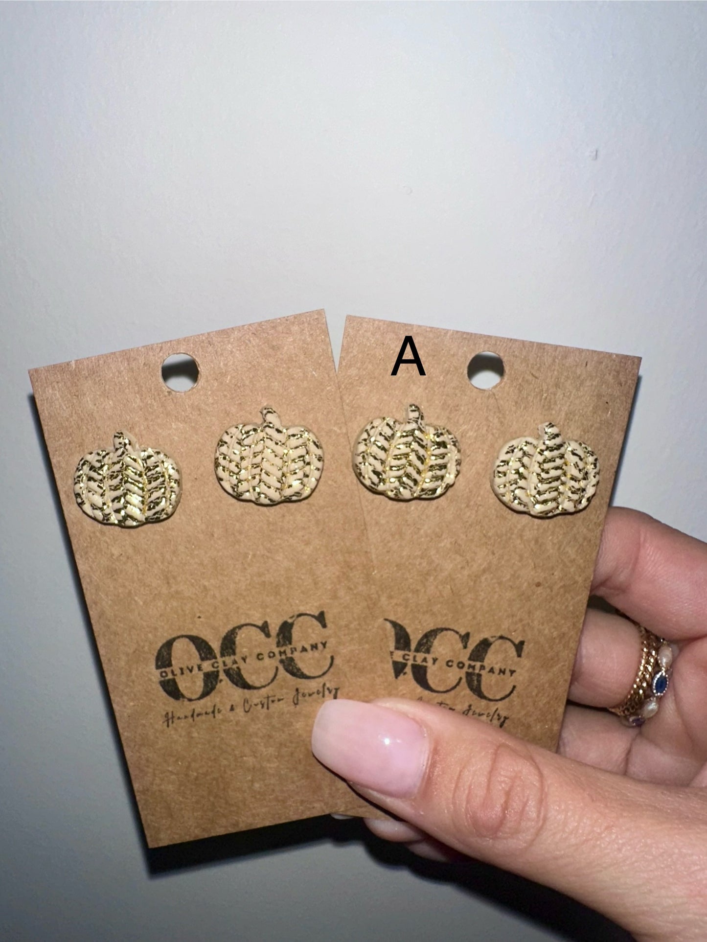 Textured pumpkin studs