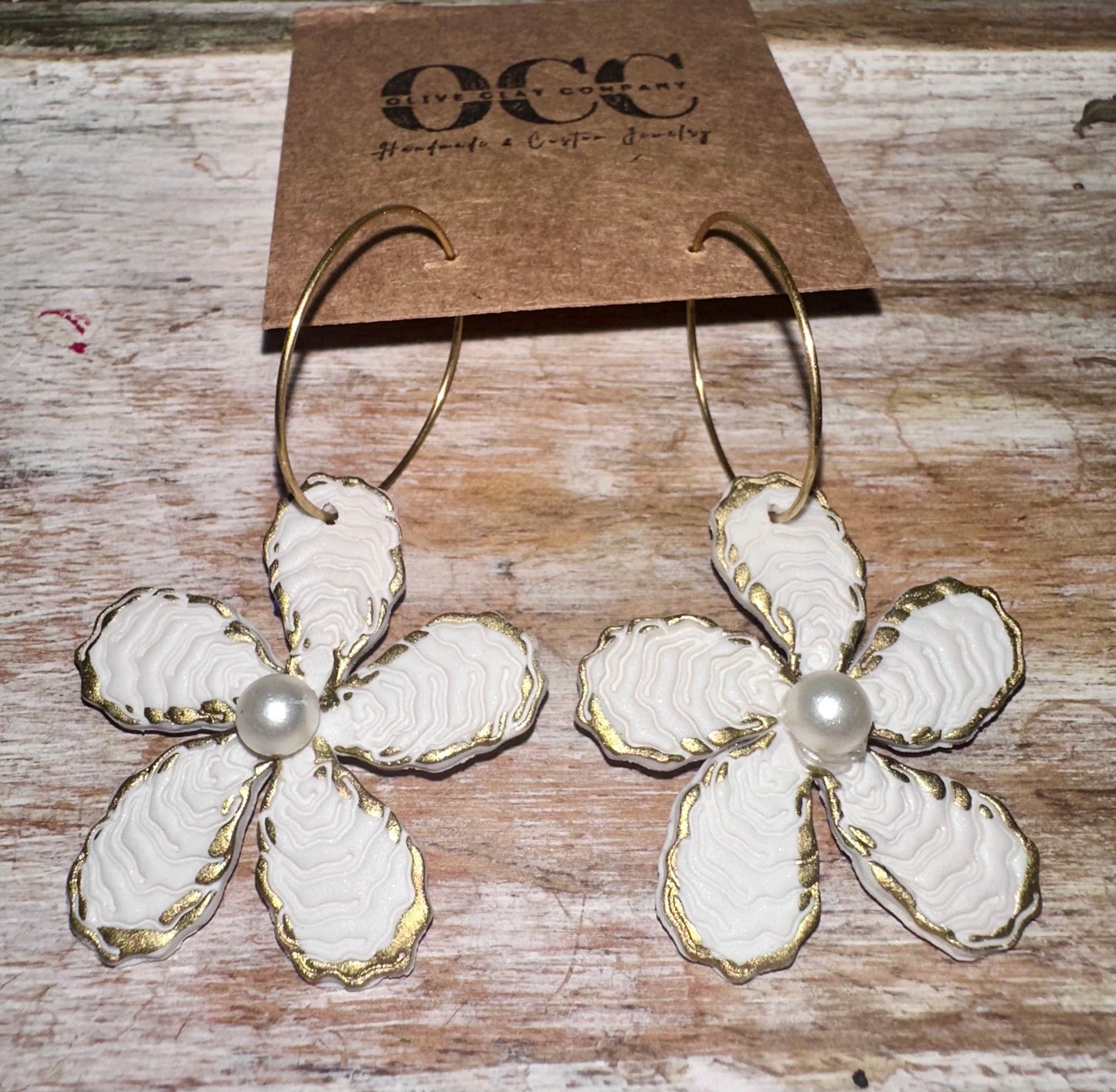 Oyster flower hoops