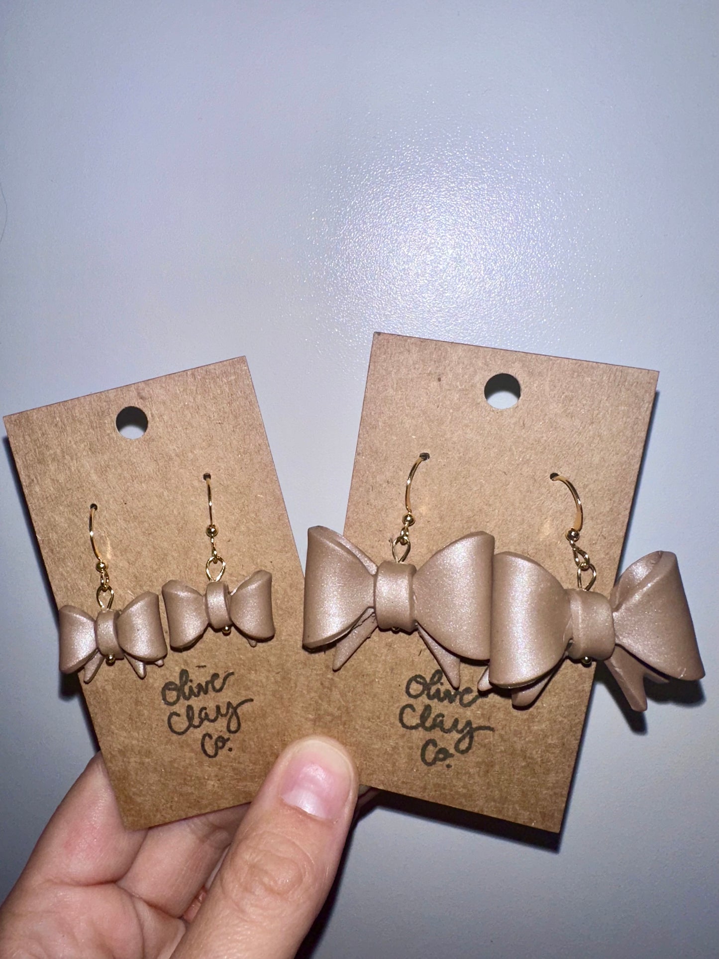 Bow clay earrings