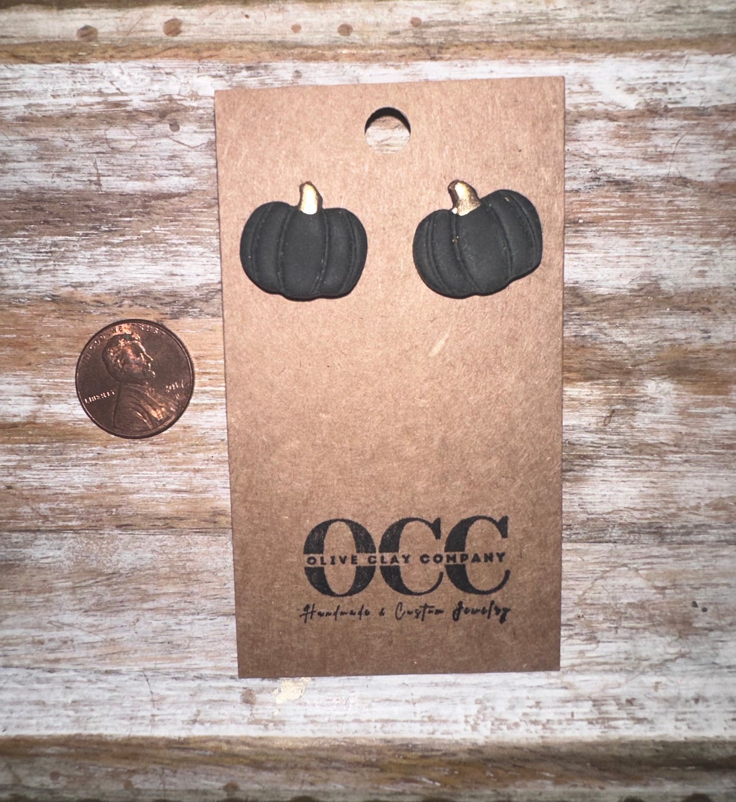 Black Pumpkin studs