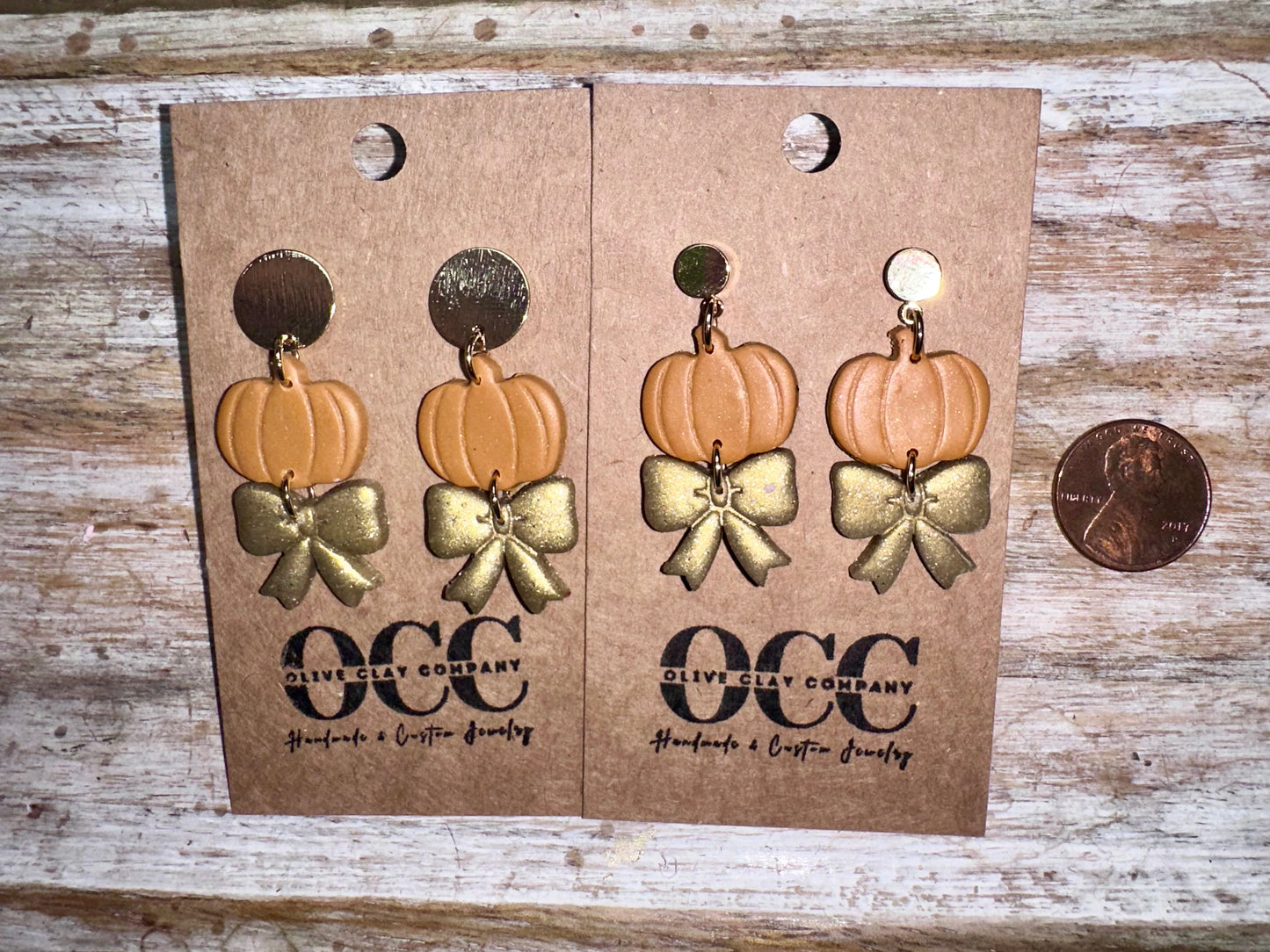 Bow pumpkin clay earrings