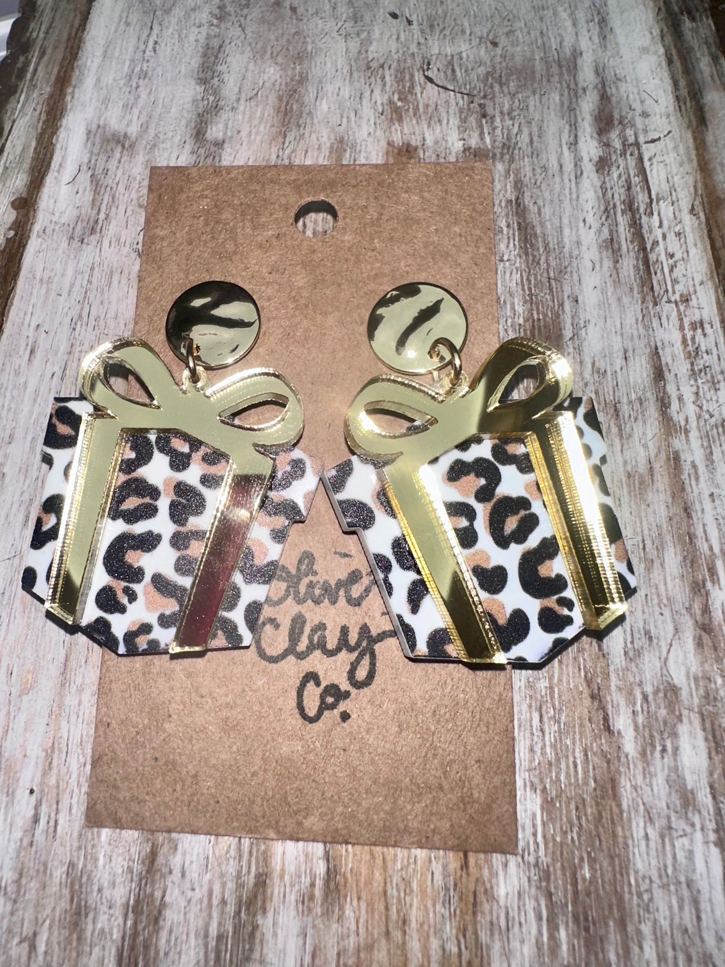 Cheetah present earrings